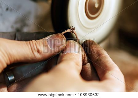 Jewelery Polishing Ring