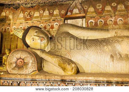 Dambulla Golden Cave Temple