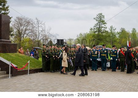 The Opening Of The Stella And The Laying Of Wreaths At The Memorial Day On May 9.