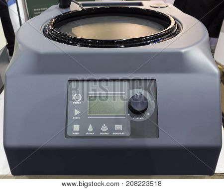 Grinding and Polishing machine for laboratory ;preparation of specimens ;microstructure