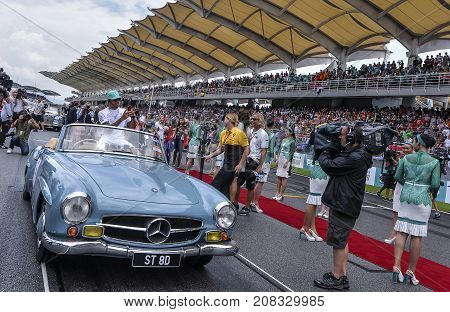 Lewis Hamilton Of Mercedes Amg Petronas F1 Team