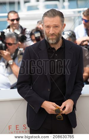 CANNES, FRANCE - MAY 19, 2016: Vincent Cassel attends the 'It's Only The End Of The World (Juste La Fin Du Monde)'  photocall. 69th annual Cannes Film Festival at the Palais des Festivals