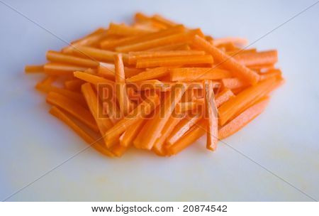 Julienned mrkev