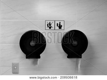 Public restroom signs in Korea / Black&White