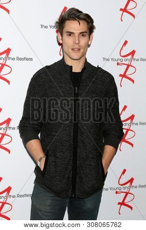 LOS ANGELES - JUN 23:  Mark Grossman at the Young and The Restless Fan Club Luncheon at the Marriott Burbank Convention Center on June 23, 2019 in Burbank, CA