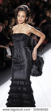 Zang Toi