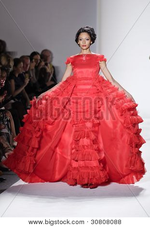 Zang Toi