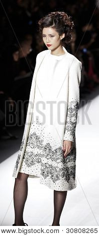 Zang Toi