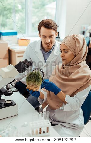 Smart Muslim Woman Working In The Lab