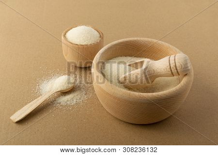 Dry Gelatine Powder And Granules Used As A Gelling Agent