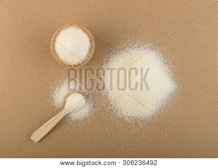 Dry Gelatine Powder And Granules Used As A Gelling Agent