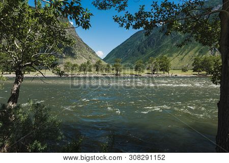 Chulishman Valley In Mountain Altay The Road To Uchar