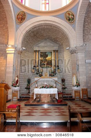 Altare della Chiesa