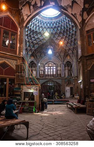 Kashan, Iran - March 9: Unidentified People In A Bazaar In Kashan, Iran On March 9, 2013. Kashan Is 