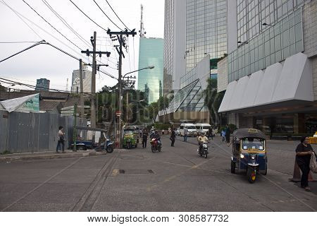 Bangkok - August 24:  Contrast Of Modern Buildigs And Old Poor City On August 24, 2012 In Bangkok, T