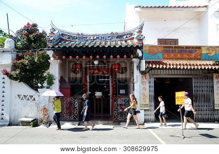 Mmelaka, Malaysia - 25 Jun, 2019: View Of Jonker Street In Malacca, Malaysia. It Was Listed As A Une