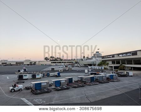 Honolulu - October 25, 2018: Row Plane Cargo Parked At Honolulu International Airport Waiting To Loa