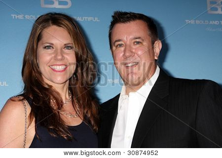 LOS ANGELES - MAR 10: Cynthia J. Popp arriva il Bold and Beautiful 25th Anniversary Party al t