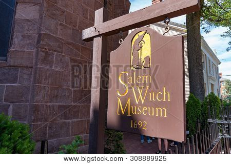 Salem, Ma - June 8, 2019: Sign Outside Of The Salem Witch Museum Which Tells The Story Of The 1692 W