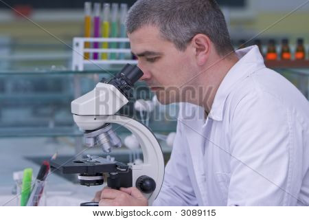 Ricercatore