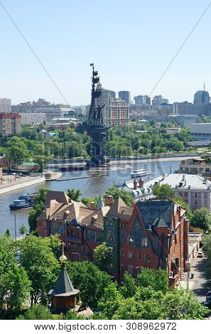 Moscow, Russia - June 4, 2019: Summer View Of The Monument To Peter The Great And The Former Apartme