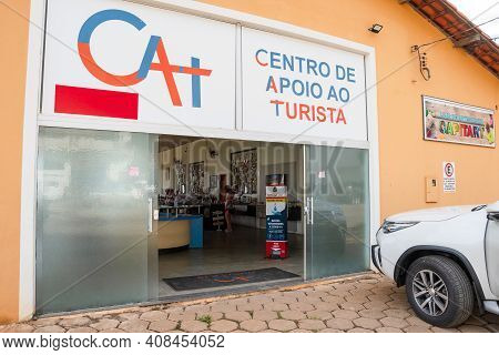 Capitólio - Mg, Brazil - December 08, 2020: Cat, Tourist Support Center Of The City And Capitart Han