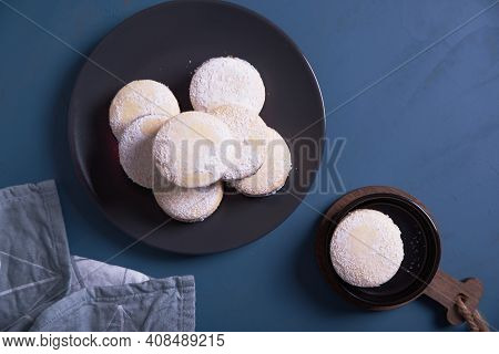 Presentation Of Homemade Caramel Cookies