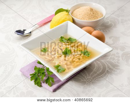keitto passatelli, perinteinen italialainen resepti
