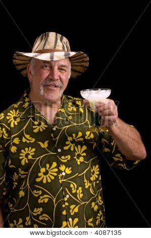 Homem com bigode de Fu Man Chu, chapéu e Margarita
