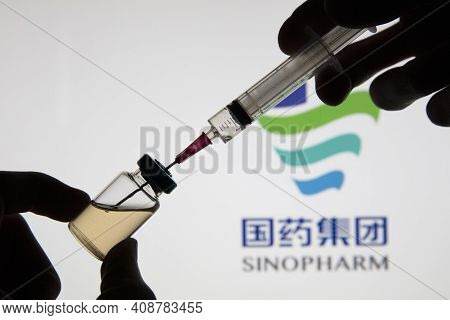 Oxford, Uk - February 2020: Sinopharm Logo With A Covid Vaccine Injection