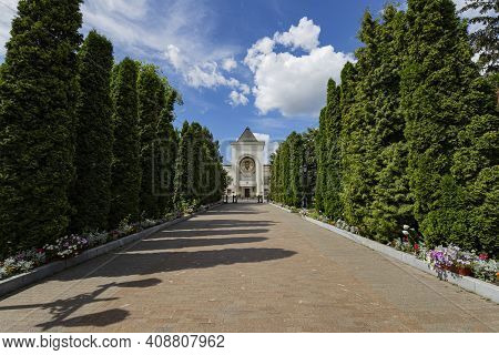 Residence Of Patriarch Of Moscow And All Russia. Danilov Monastery (svyato-danilov Monastery Or Holy
