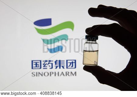 Oxford, Uk - February 2020: Sinopharm Logo With A Covid Vaccine Injection