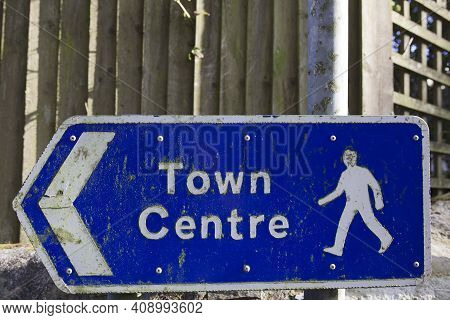 Fowey (england), Uk - August 19, 2015: Town Centre Sign, Fowey, Cornwall, England, United Kingdom.