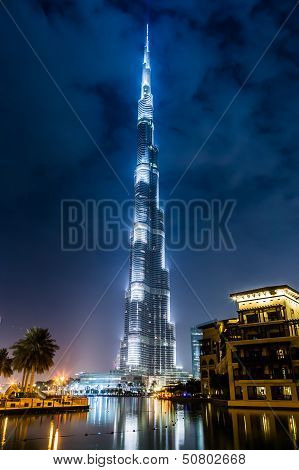 View On Burj Khalifa, Dubai, Uae, At Night