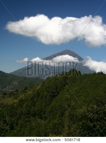 金塔马尼 gunungagung 巴厘岛