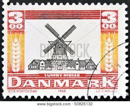 Denmark - Circa 1988: A Stamp Printed In Denmark A Dutch Windmill, Lumby Molle, Circa 1988