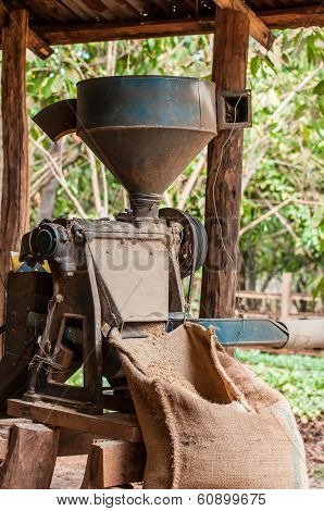 coffee hulling machine