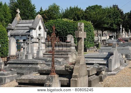 France, The Cemetery Of Evecquemont In Les Yvelines