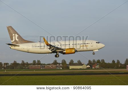 Amsterdam Airport Schiphol - Boeing 737 Of Jet Time Lands