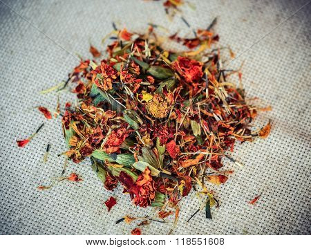 dried flowers Marigolds