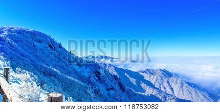 Deogyusan Mountains Is Covered By Snow And Morning Fog In Winter,south Korea.
