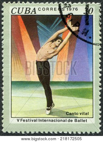 CUBA - CIRCA 1976: A stamp printed in Cuba dedicated to the International Ballet Festival shows a scene from the ballet 