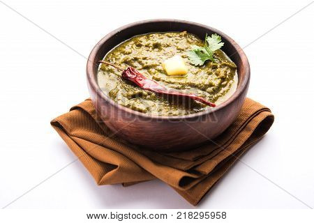 Sarson Ka Saag Makki Ki Roti popular north indian main course menu usually prepared in winter season