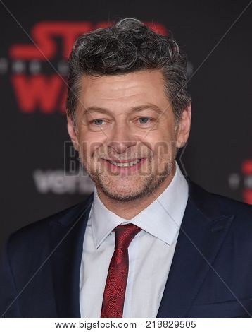 LOS ANGELES - DEC 09:  Andy Serkis arrives for the 'Star Wars: The Last Jedi' World Premiere on December 09, 2017 in Los Angeles, CA                