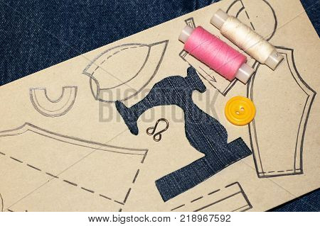 A Stencil Of A Sewing Machine Of Jeans, Drawing Clothing On Paper