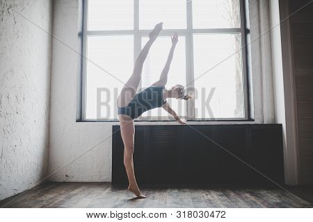 Plasticity Slim Woman Dancing Near Window. Professional Dancer Enjoy Dance. Lady Dancer Training Mod