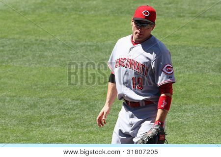 LOS ANGELES - 22 Ağustos: Kırmızı 1B Joey Votto #19 22 Ağustos 2010 Dod kırmızı Dodgers oyun sırasında