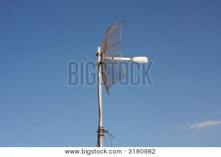 Parabolická anténa