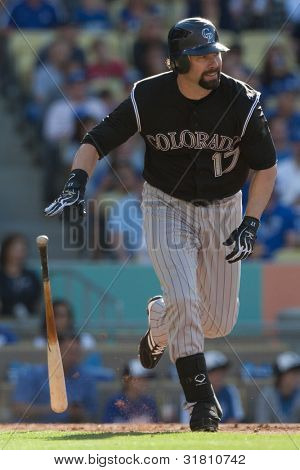 LOS ANGELES - 30 Mayıs: Colorado Rockies 1B Todd Helton #17 Colorado R arasında MLB oyun sırasında
