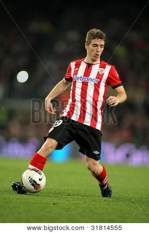 BARCELONA-, 31 marca: Iker Muniain Athletic Bilbao w akcji podczas meczu ligi hiszpańskiej aga